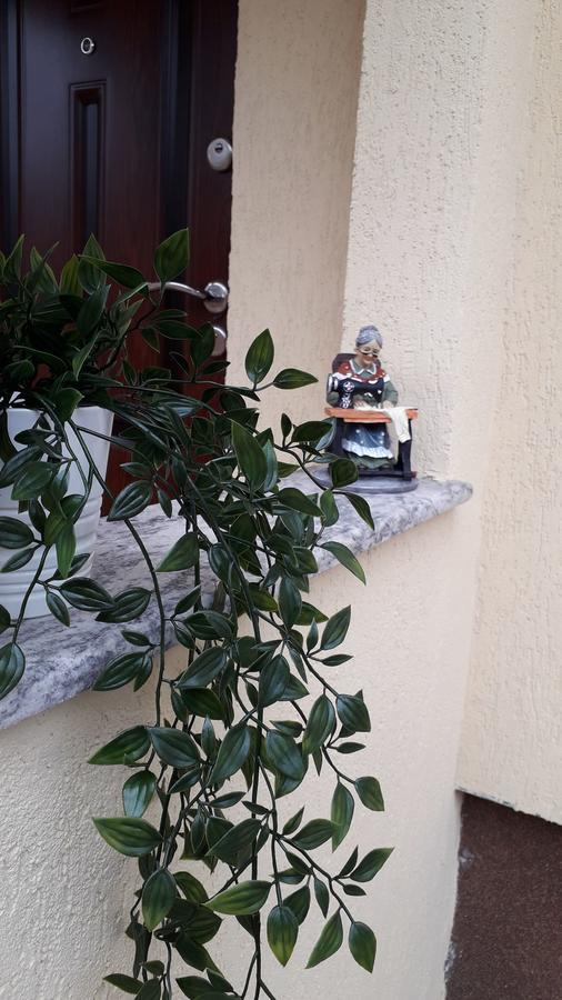 Willa Casuta Bunicilor Bukareszt Zewnętrze zdjęcie